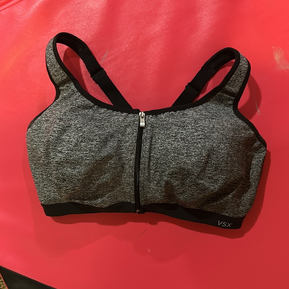 Victoria Secret Set Knockout Tight Set with matching VSX sports bra